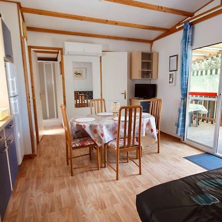 Chalet La Perche Au Bord De L'Eau Lion-en-Sullias Экстерьер фото